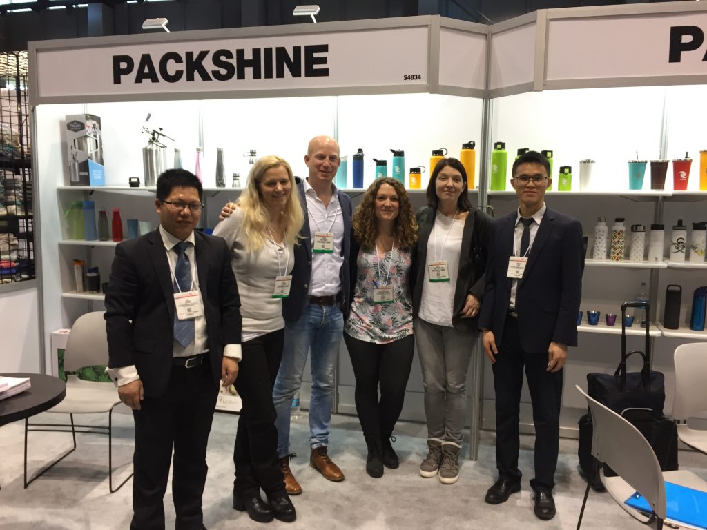 packshine exhibiting insulated bottles