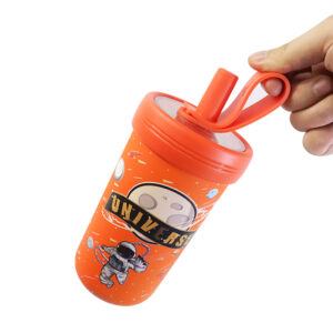 Kids 450ml / 15oz Leak-Proof Vacuum Insulated Tumbler with Straw and BPA Free Lid-image