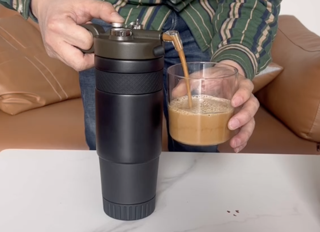 Portable nitro cold brew coffee maker